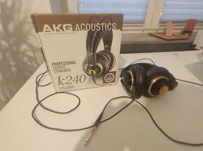 Kaufen AKG K-240 Studio Kopfhörer (Farbe: Gold; Kaum Benutzt; Inkl. Kabel) • 10.50€