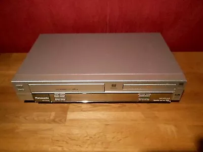 Kaufen Panasonic NV-VP26 DVD /CD Player Und VHS Videorekorder • 99€