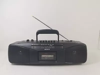 Kaufen Sony Cfs-204s Stereo Radio Doppel Cassette Recorder 2 Neue Riemen Funktioniert  • 75€