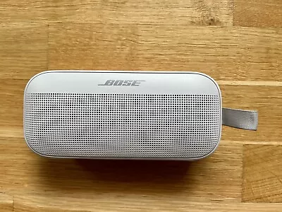 Kaufen Bose SoundLink Flex Bluetooth Lautsprecher White Smoke | WIE NEU TOP • 99.90€