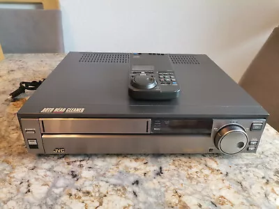 Kaufen JVC HR-S5800  Hi-Fi Stereo S-VHS  Videorecorder .Top Zustand! • 303€