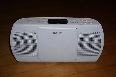 Kaufen Sony ZS-PE40CP CD Player-USB-Radio-Audio In / DEFEKT (STANDBY Im Display) • 20€