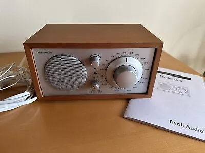 Kaufen Tivoli Audio Model One Radio, Silber,  Vintage • 10€