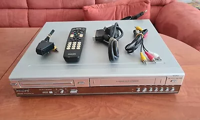 Kaufen Philips DVDR3320V VHS DVD Recorder Kombigerät Gewartet .Mit Universal FB Philips • 50€