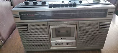 Kaufen Vintage Radiorecorder - Kofferradio Sharp GF-6060H • 49.90€