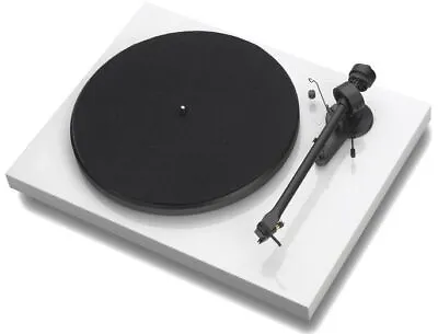 Kaufen Pro-Ject Debut III E | Silber | Plattenspieler | Endabschaltung | Ortofon OM5eMM • 299€